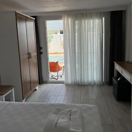 מלון L'etro Maison Alacati 3*