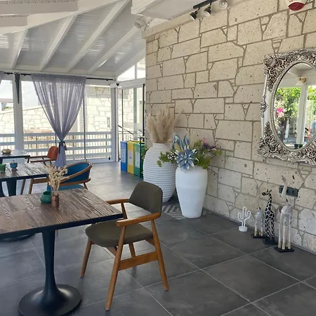 L'etro Maison Alacati מלון 3*